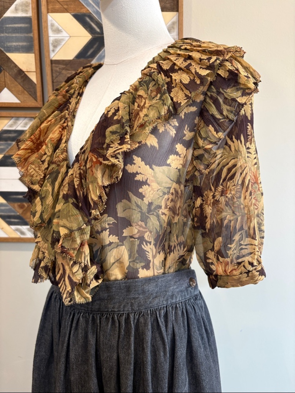 Vintage Ralph Lauren Silk Floral Sheer Ruffle Blouse size 10 - Picture 4 of 13